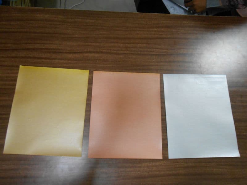 Metallic color coated ribbed kraft paper